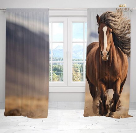 Závěsy dekorační tištěné 2x140x250cm - Kůň v horách