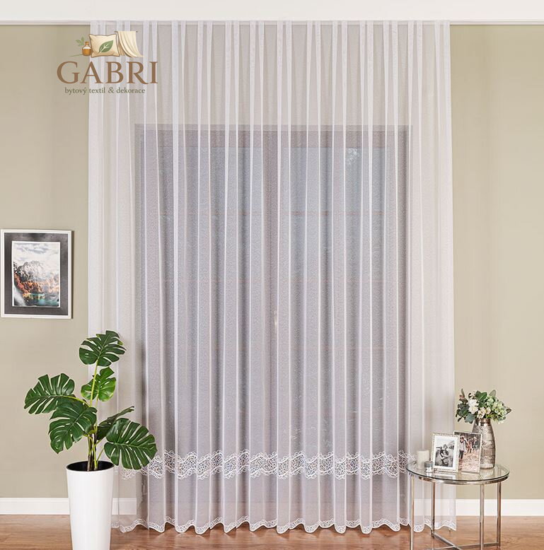Metrážové záclony s aplikací na markizetě bílé Gabri-034617-2025
