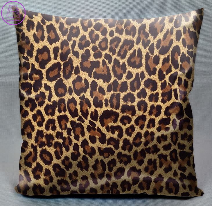 Fotopolštářek s efektem 3D - Leopardí srst 40x40cm Fotopolštářek s efektem 3D - Leopardí srst 40x40cm