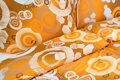 Ložní povlečení bavlněné Stanex kruhy oranžové (LS65), 140 x 220 + 90 x 70, Knoflíkové