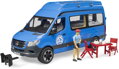 BRUDER 02684 Auto kempingové MB Sprinter Camper s figurkou