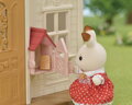 Sylvanian Families Domeček herní set s nábytkem a figurkou králíka plast