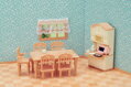 Sylvanian Families jídelna stůl s židlemi a kredencí nábytek doplněk k herním sadám