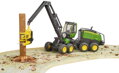 BRUDER 02135 Harvestor John Deere 1270G těžební stroj model plast