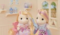 Sylvanian Families Kadeřnický salon pro poníky herní set s poníkem Sally a doplňky
