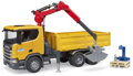 BRUDER 03551 Auto nákladní Scania Super 560R s ramenem model 1:16 plast