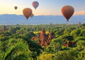 SCHMIDT Puzzle Horkovzdušné balóny nad Mandalay 1000 dílků