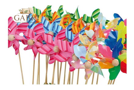 small foot Dětský dřevěný větrník 1 ks