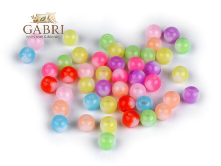 Plastové korálky Ø8 mm se srdíčkem