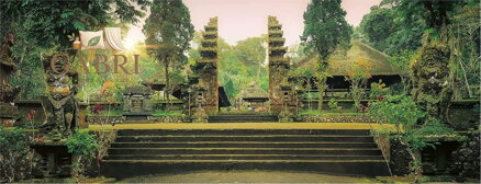 RAVENSBURGER Panoramatické puzzle Chrám džungle Pura Luhur Batukaru, Bali 1000 dílků