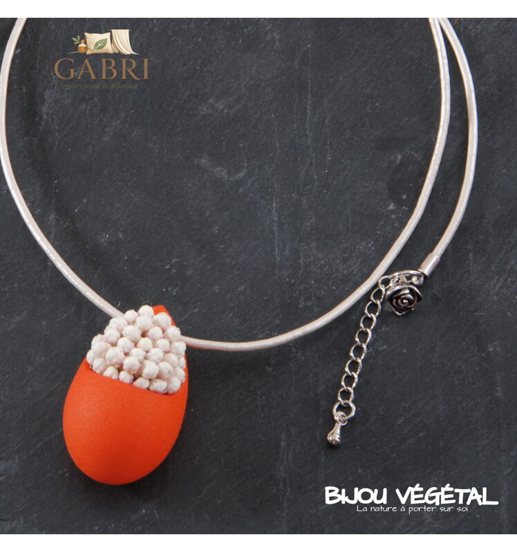Živé šperky - Náhrdelník Slza oranžový s trvalými bílými květy