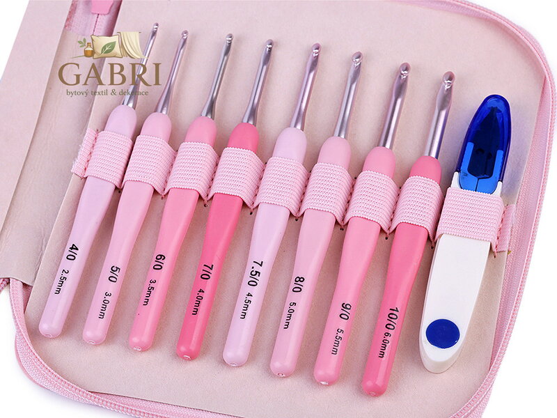 Sada háčků na háčkování a cvakačky v pouzdře