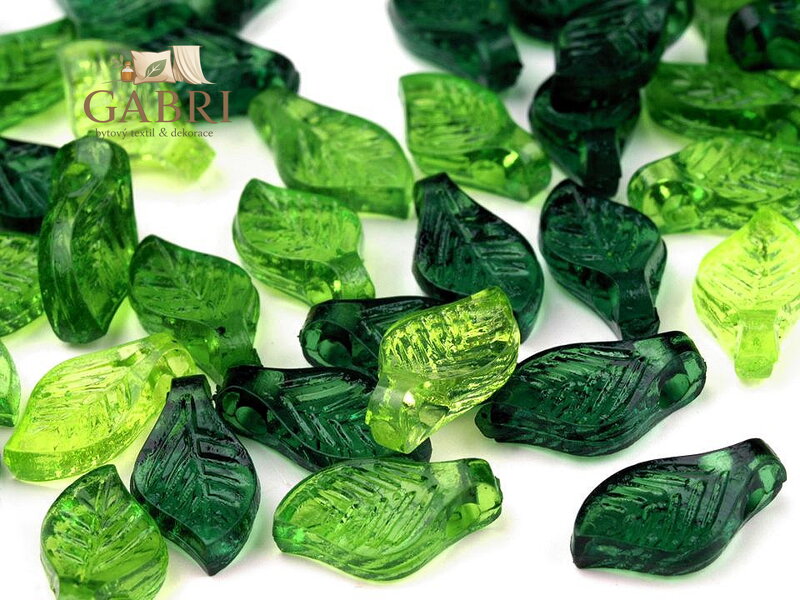 Plastové korálky lístečky mix 5x10 mm