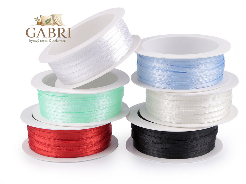 Atlasová stuha oboulící šíře 3 mm