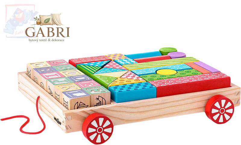 WOODY DŘEVO Vozík tahací stavebnice s kostkami a razítky set 35ks