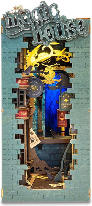 ROBOTIME Rolife DIY 3D Zarážka na knihy: Kouzelnická ulička s LED osvětlením 216 dílků