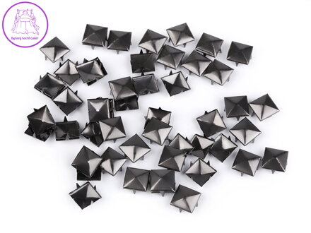 Cvočky na oblečení 12x12mm pyramida