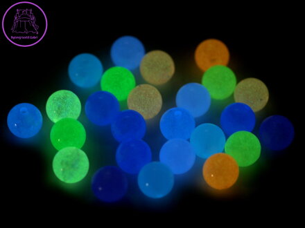 Plastové korálky svítící ve tmě Ø12 mm