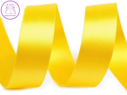 Atlasová stuha oboulící šíře 24 mm
