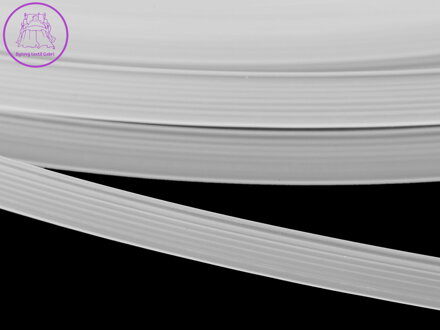 Kostice plastová plochá vroubkovaná šíře 8 mm