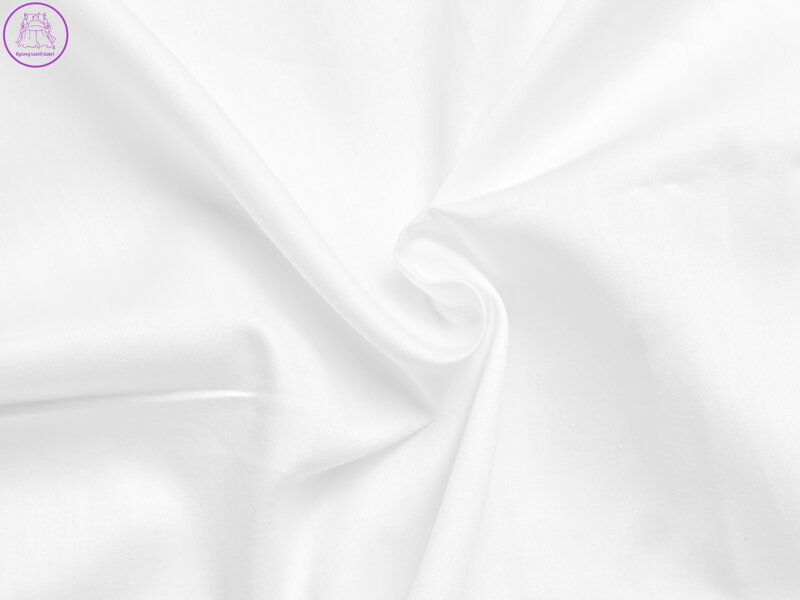 Bílé saténové prostěradlo 240x230 plachta bez gumy