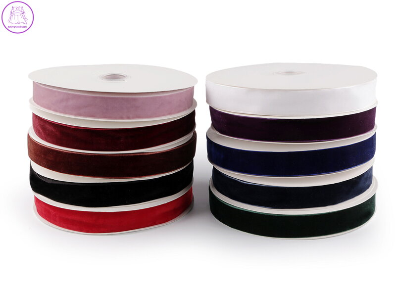 Sametová stuha šíře 25 mm