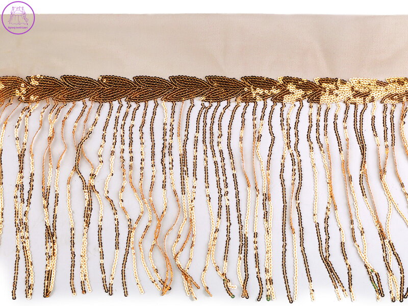 Prýmek monofilový s flitrovými třásněmi šíře 20 cm