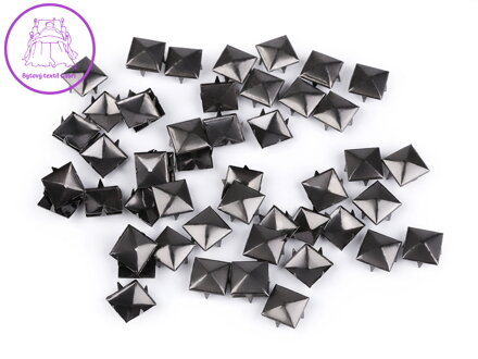 Cvočky na oblečení 12x12mm pyramida