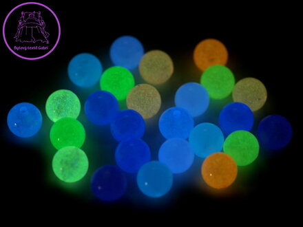 Plastové korálky svítící ve tmě Ø12 mm