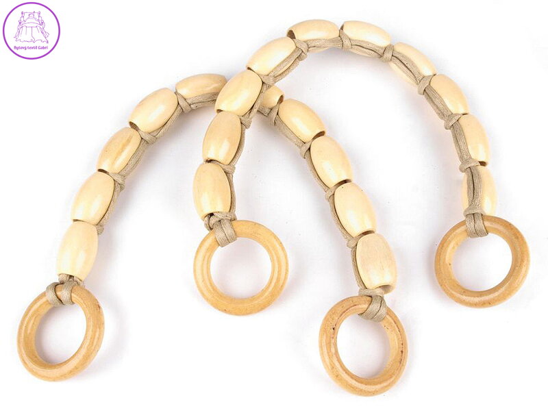 Ucha na tašky z dřevěných válečků