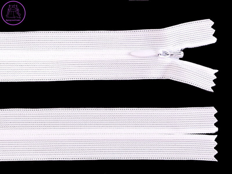 Spirálový zip skrytý šíře 3 mm délka 35 cm dederon Spirálový zip skrytý šíře 3 mm délka 35 cm dederon