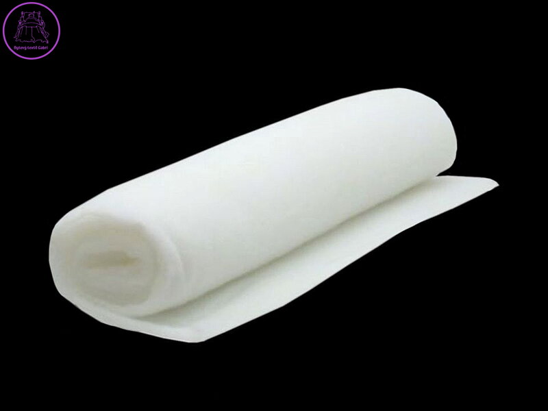 Vatelín 100 g šíře 140 cm Vatelín 100 g šíře 140 cm