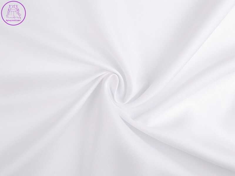 Polyesterová látka řádkovaná