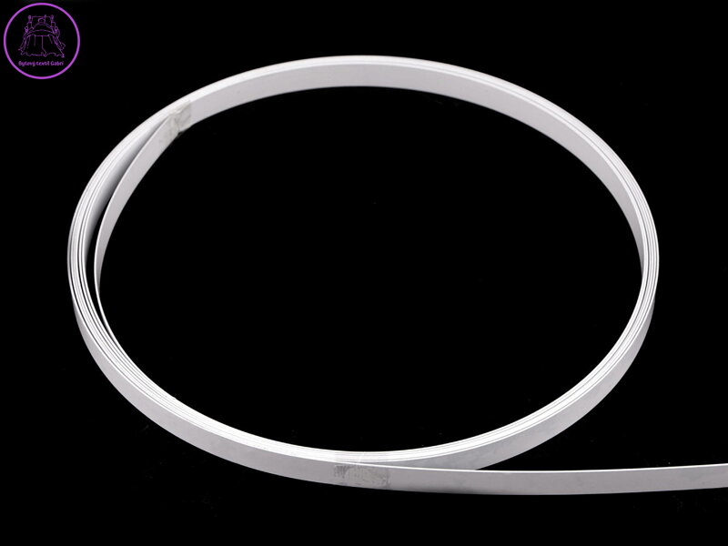 Kostice kovová plochá v metráži šíře 6; 8; 12 mm