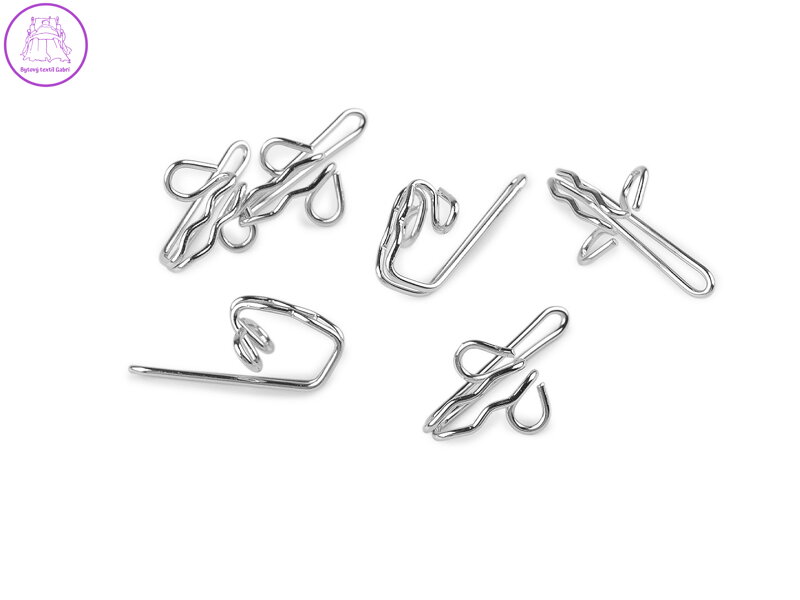 Kovový háček na záclonovky