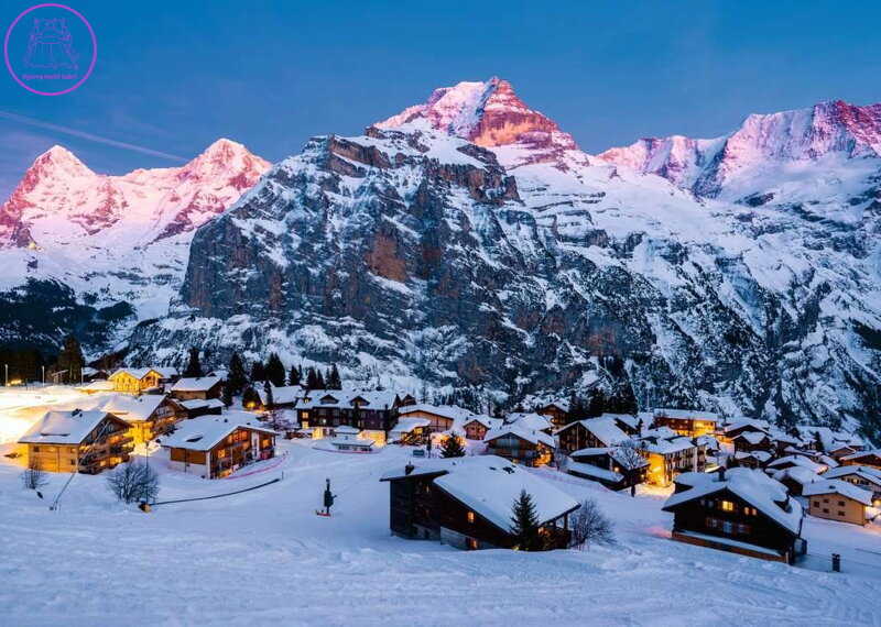 RAVENSBURGER Puzzle Dechberoucí hory: Bernská vysočina, Murren ve Švýcarsku 1000 dílků RAVENSBURGER Puzzle Dechberoucí hory: Bernská vysočina, Murren ve Švýcarsku 1000 dílků