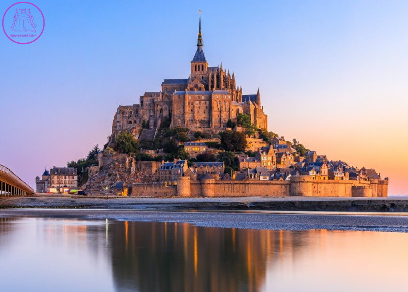 BLUEBIRD Puzzle Mont-Saint-Michel, Francie 1000 dílků BLUEBIRD Puzzle Mont-Saint-Michel, Francie 1000 dílků
